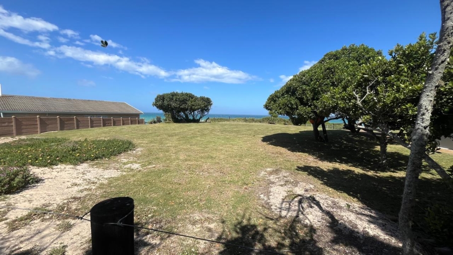 Commercial Property for Sale in Paradise Beach Eastern Cape